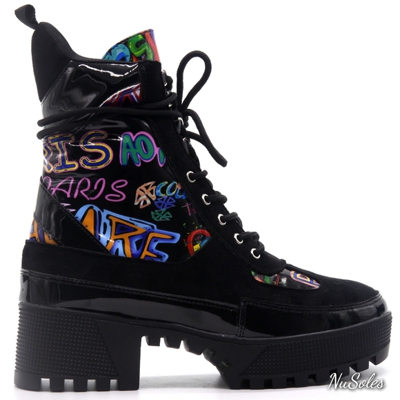 Shoes - Woman Multi Colored Graffiti Boot